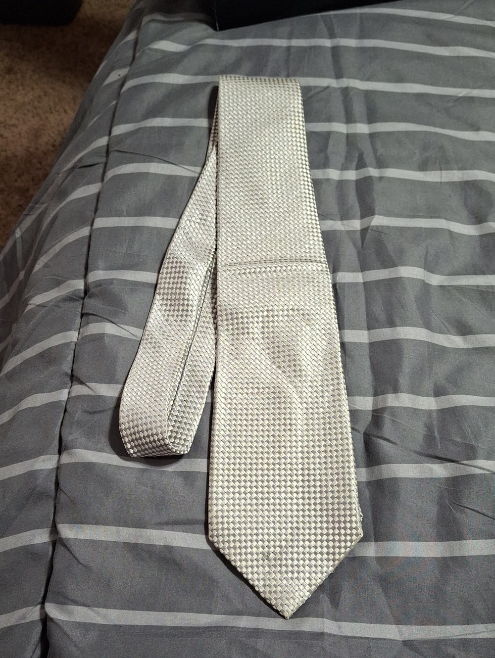 Donald J. Trump Signature Collection silver textured checkered silk tie Preloved